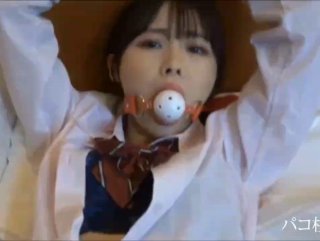 颜值高少妇黑丝开档袜约啪，后入嗷嗷大叫。